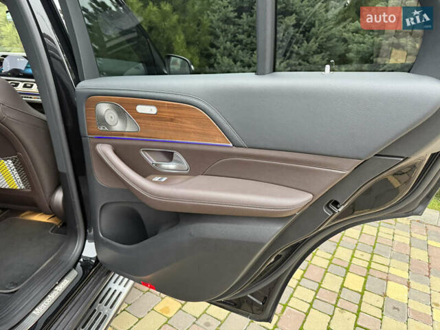 Черный Мерседес ГЛЕ-Класс, объемом двигателя 1.99 л и пробегом 32 тыс. км за 78999 $, фото 39 на Automoto.ua