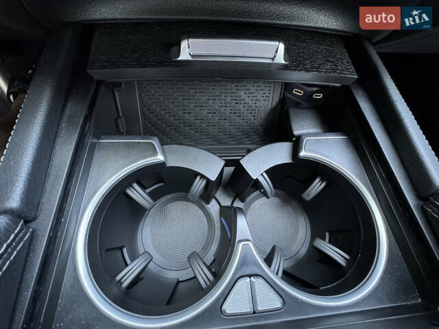 Черный Мерседес ГЛЕ-Класс, объемом двигателя 1.99 л и пробегом 43 тыс. км за 89999 $, фото 64 на Automoto.ua