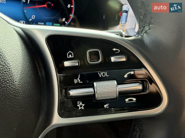 Черный Мерседес ГЛЕ-Класс, объемом двигателя 1.99 л и пробегом 48 тыс. км за 77500 $, фото 59 на Automoto.ua