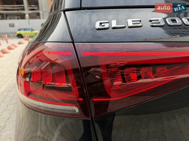 Черный Мерседес ГЛЕ-Класс, объемом двигателя 1.99 л и пробегом 48 тыс. км за 77500 $, фото 35 на Automoto.ua