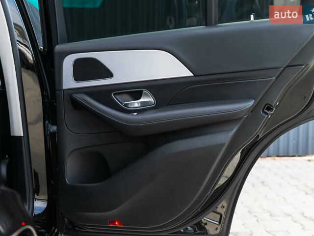Черный Мерседес ГЛЕ-Класс, объемом двигателя 1.95 л и пробегом 39 тыс. км за 75000 $, фото 30 на Automoto.ua