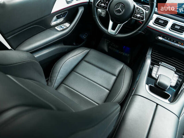 Черный Мерседес ГЛЕ-Класс, объемом двигателя 1.95 л и пробегом 39 тыс. км за 75000 $, фото 35 на Automoto.ua