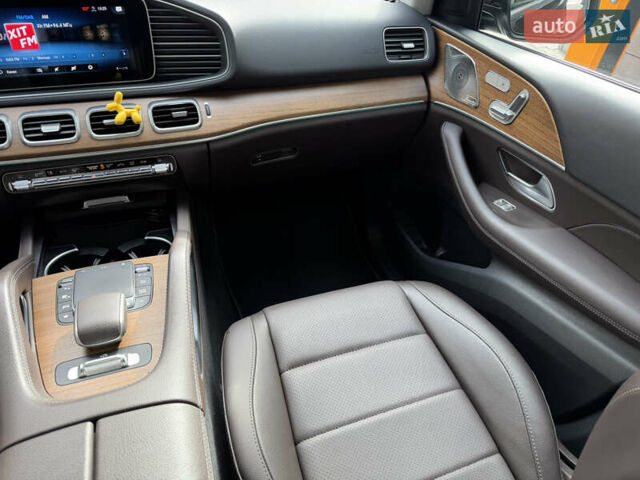 Черный Мерседес ГЛЕ-Класс, объемом двигателя 1.99 л и пробегом 48 тыс. км за 77500 $, фото 38 на Automoto.ua