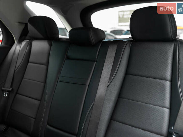 Черный Мерседес ГЛЕ-Класс, объемом двигателя 1.95 л и пробегом 39 тыс. км за 75000 $, фото 29 на Automoto.ua