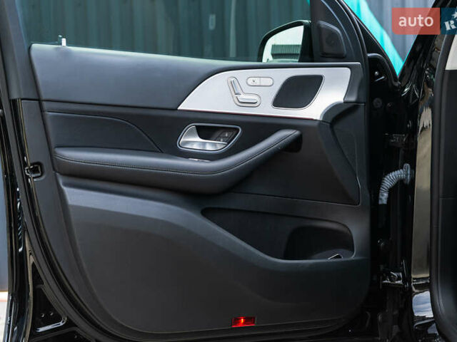 Черный Мерседес ГЛЕ-Класс, объемом двигателя 1.95 л и пробегом 39 тыс. км за 75000 $, фото 25 на Automoto.ua