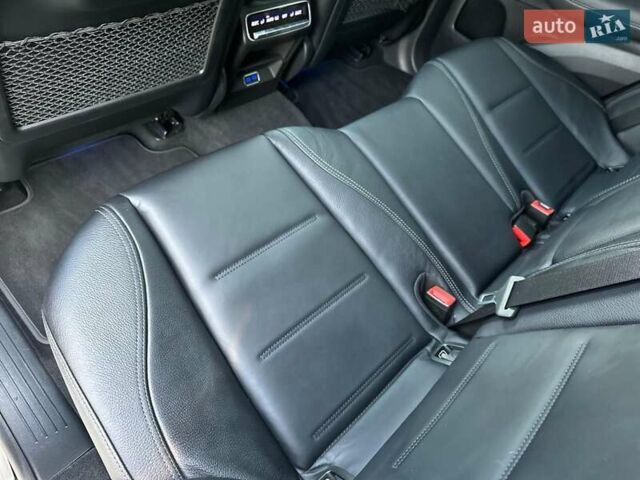 Черный Мерседес ГЛЕ-Класс, объемом двигателя 2.99 л и пробегом 75 тыс. км за 98888 $, фото 72 на Automoto.ua