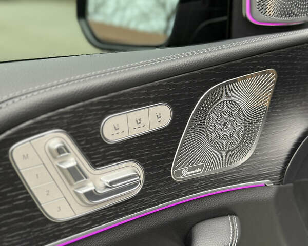 Черный Мерседес ГЛЕ-Класс, объемом двигателя 2 л и пробегом 6 тыс. км за 89000 $, фото 22 на Automoto.ua