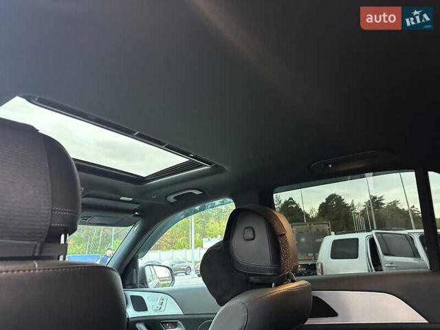 Чорний Мерседес ГЛЕ-Клас, об'ємом двигуна 2 л та пробігом 28 тис. км за 92500 $, фото 20 на Automoto.ua