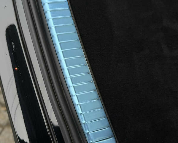 Черный Мерседес ГЛЕ-Класс, объемом двигателя 2 л и пробегом 6 тыс. км за 89000 $, фото 32 на Automoto.ua