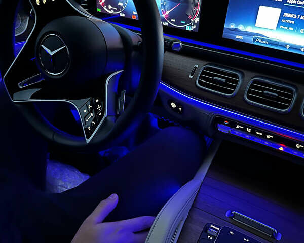 Черный Мерседес ГЛЕ-Класс, объемом двигателя 1.99 л и пробегом 3 тыс. км за 95000 $, фото 4 на Automoto.ua