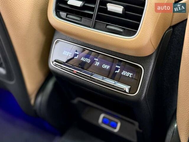 Черный Мерседес ГЛЕ-Класс, объемом двигателя 2.99 л и пробегом 1 тыс. км за 146900 $, фото 56 на Automoto.ua