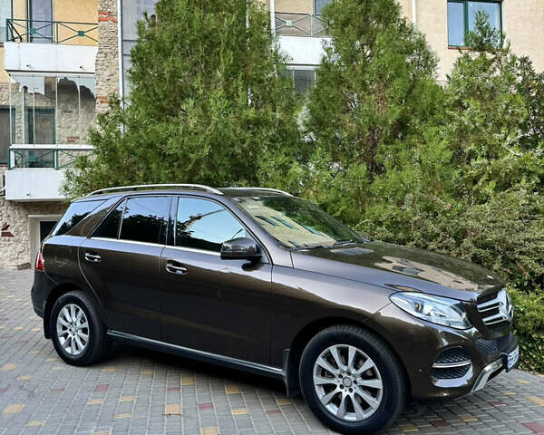 Коричневый Мерседес ГЛЕ-Класс, объемом двигателя 2.14 л и пробегом 150 тыс. км за 28000 $, фото 1 на Automoto.ua