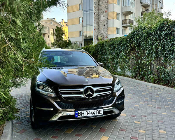 Коричневый Мерседес ГЛЕ-Класс, объемом двигателя 2.14 л и пробегом 150 тыс. км за 28000 $, фото 3 на Automoto.ua