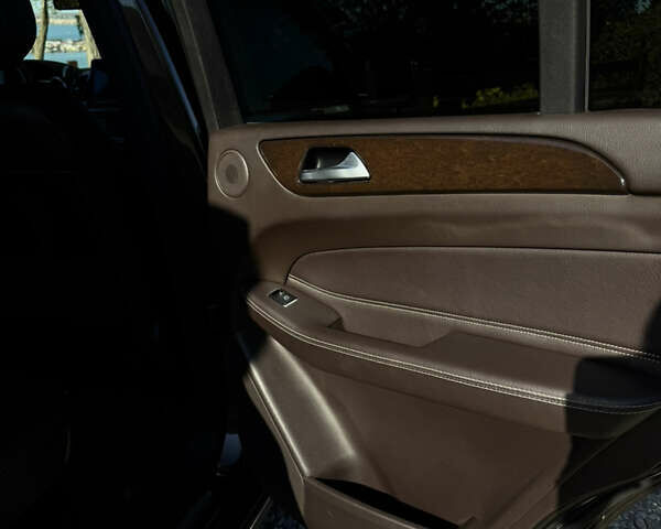 Коричневый Мерседес ГЛЕ-Класс, объемом двигателя 2.14 л и пробегом 150 тыс. км за 28000 $, фото 11 на Automoto.ua