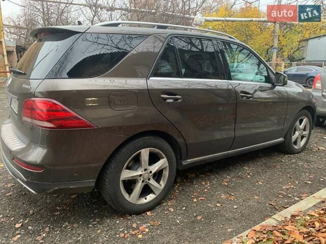 Коричневий Мерседес ГЛЕ-Клас, об'ємом двигуна 2.14 л та пробігом 198 тис. км за 33750 $, фото 3 на Automoto.ua