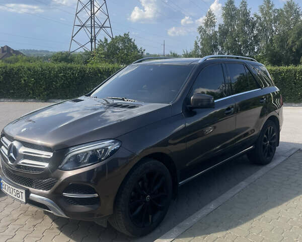 Мерседес ГЛЕ-Класс 2015 в Хмельницком на Automoto.ua Коричневый Мерседес ГЛЕ-Класс, объемом двигателя 2.2 л и пробегом 250 тыс. км за 31000 $, фото 11 на Automoto.ua