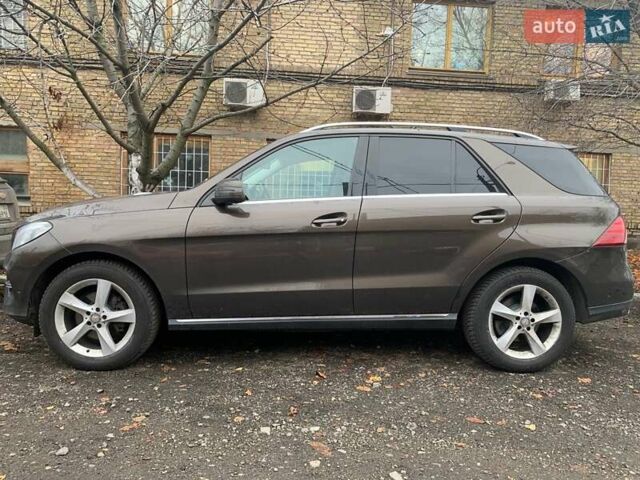 Коричневий Мерседес ГЛЕ-Клас, об'ємом двигуна 2.14 л та пробігом 198 тис. км за 33750 $, фото 1 на Automoto.ua