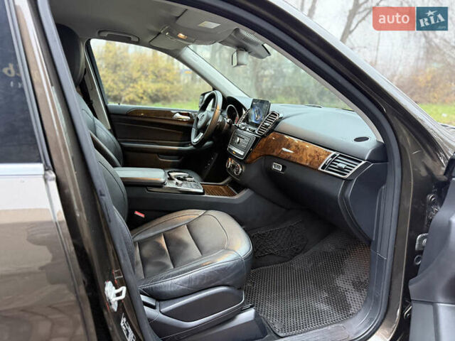 Коричневый Мерседес ГЛЕ-Класс, объемом двигателя 2.99 л и пробегом 235 тыс. км за 29000 $, фото 18 на Automoto.ua