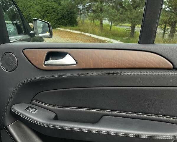 Коричневый Мерседес ГЛЕ-Класс, объемом двигателя 2.99 л и пробегом 170 тыс. км за 31500 $, фото 8 на Automoto.ua