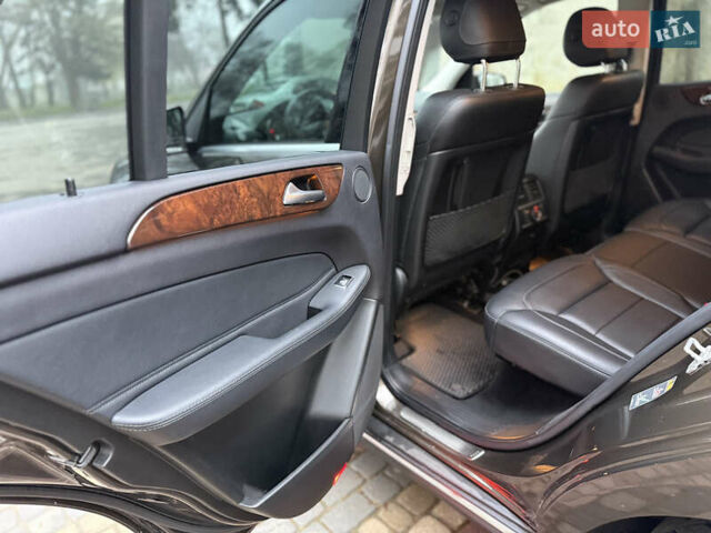 Коричневый Мерседес ГЛЕ-Класс, объемом двигателя 2.99 л и пробегом 235 тыс. км за 29000 $, фото 27 на Automoto.ua