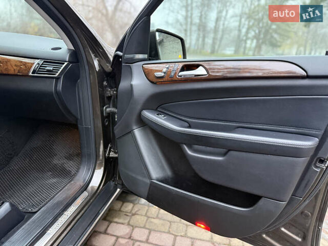 Коричневый Мерседес ГЛЕ-Класс, объемом двигателя 2.99 л и пробегом 235 тыс. км за 29000 $, фото 16 на Automoto.ua