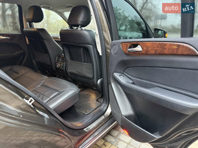 Коричневый Мерседес ГЛЕ-Класс, объемом двигателя 2.99 л и пробегом 235 тыс. км за 29000 $, фото 24 на Automoto.ua