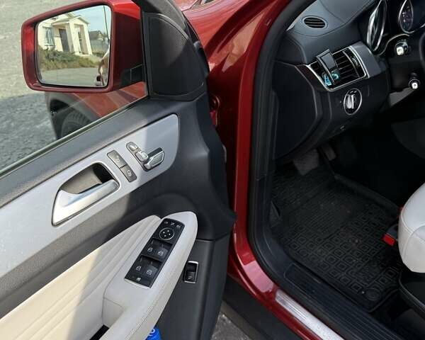 Красный Мерседес ГЛЕ-Класс, объемом двигателя 2.99 л и пробегом 176 тыс. км за 38300 $, фото 5 на Automoto.ua