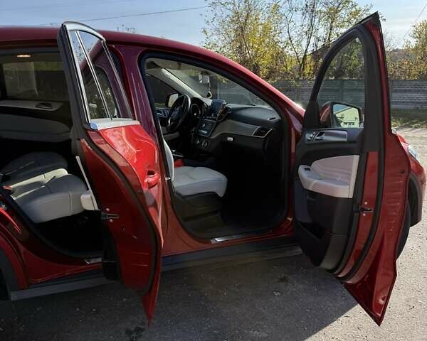 Красный Мерседес ГЛЕ-Класс, объемом двигателя 2.99 л и пробегом 176 тыс. км за 38300 $, фото 10 на Automoto.ua