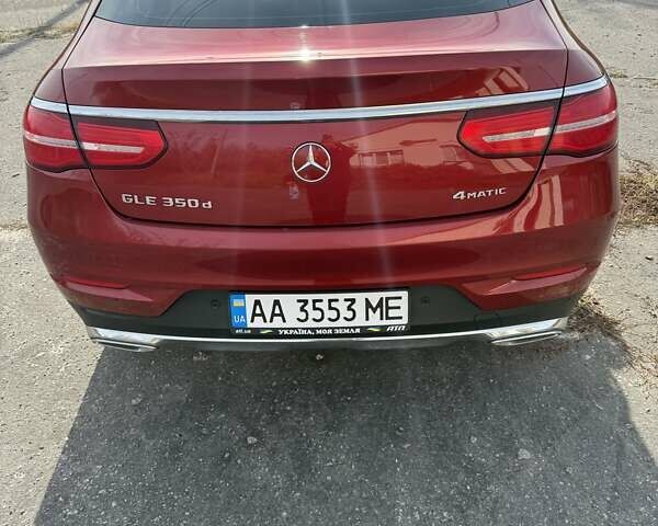 Красный Мерседес ГЛЕ-Класс, объемом двигателя 2.99 л и пробегом 176 тыс. км за 38300 $, фото 12 на Automoto.ua