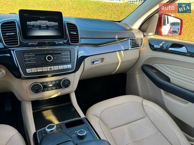 Красный Мерседес ГЛЕ-Класс, объемом двигателя 3 л и пробегом 92 тыс. км за 45500 $, фото 31 на Automoto.ua