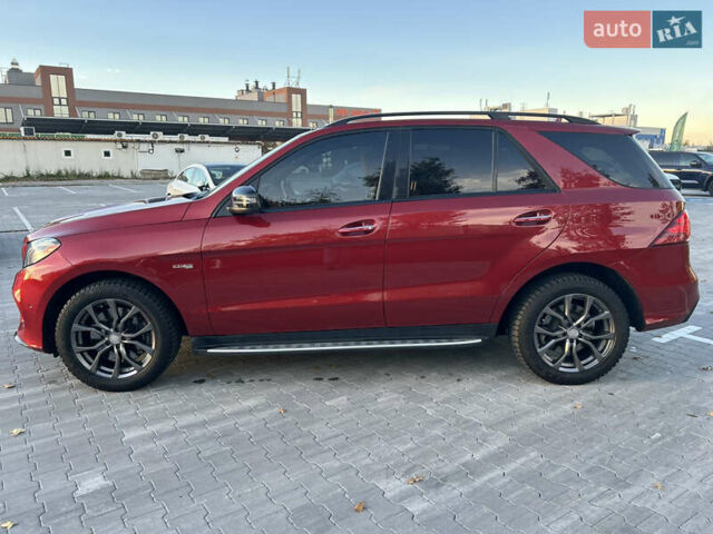 Красный Мерседес ГЛЕ-Класс, объемом двигателя 3 л и пробегом 39 тыс. км за 49000 $, фото 4 на Automoto.ua