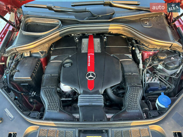 Красный Мерседес ГЛЕ-Класс, объемом двигателя 3 л и пробегом 39 тыс. км за 49000 $, фото 44 на Automoto.ua