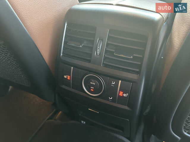 Красный Мерседес ГЛЕ-Класс, объемом двигателя 3 л и пробегом 39 тыс. км за 49000 $, фото 39 на Automoto.ua