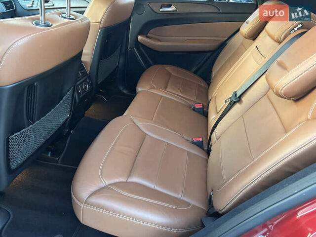 Красный Мерседес ГЛЕ-Класс, объемом двигателя 3 л и пробегом 39 тыс. км за 49000 $, фото 40 на Automoto.ua