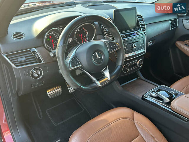 Красный Мерседес ГЛЕ-Класс, объемом двигателя 3 л и пробегом 39 тыс. км за 49000 $, фото 18 на Automoto.ua