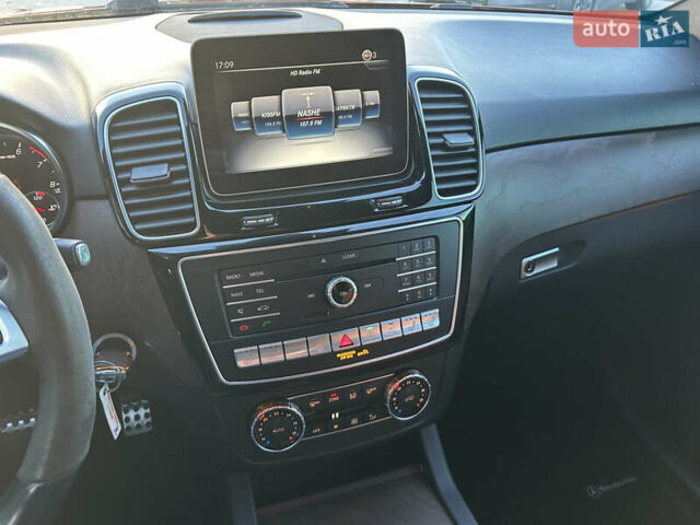 Красный Мерседес ГЛЕ-Класс, объемом двигателя 3 л и пробегом 39 тыс. км за 49000 $, фото 27 на Automoto.ua