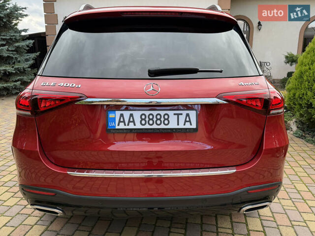 Мерседес ГЛЕ-Класс 2019 в Киеве на Automoto.ua Красный Мерседес ГЛЕ-Класс, объемом двигателя 2.93 л и пробегом 138 тыс. км за 58000 $, фото 4 на Automoto.ua