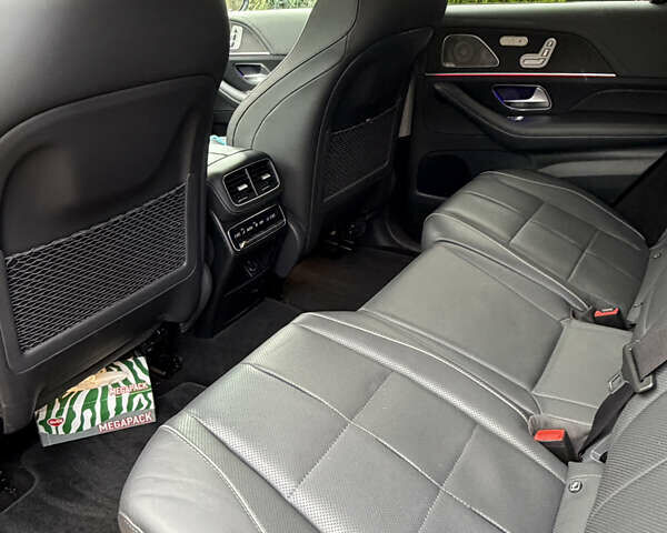 Мерседес ГЛЕ-Класс 2019 в Киеве на Automoto.ua Красный Мерседес ГЛЕ-Класс, объемом двигателя 2.93 л и пробегом 138 тыс. км за 58000 $, фото 5 на Automoto.ua