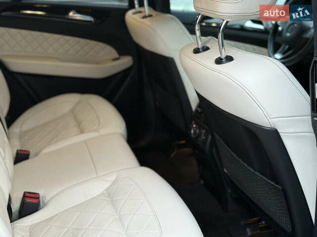 Красный Мерседес ГЛЕ-Класс, объемом двигателя 3 л и пробегом 96 тыс. км за 43500 $, фото 43 на Automoto.ua