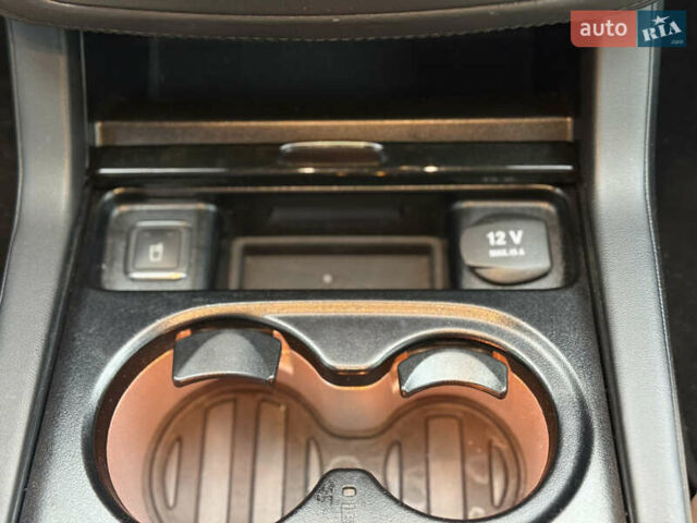 Красный Мерседес ГЛЕ-Класс, объемом двигателя 3 л и пробегом 96 тыс. км за 43500 $, фото 36 на Automoto.ua