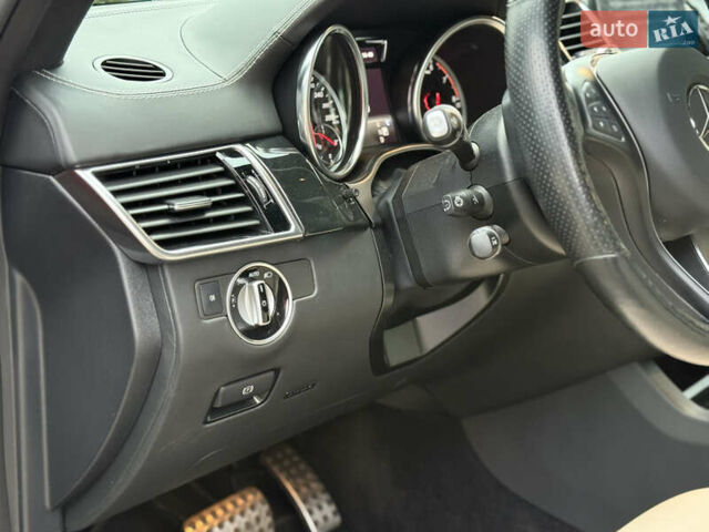 Красный Мерседес ГЛЕ-Класс, объемом двигателя 3 л и пробегом 96 тыс. км за 43500 $, фото 29 на Automoto.ua