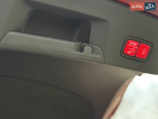 Красный Мерседес ГЛЕ-Класс, объемом двигателя 3 л и пробегом 96 тыс. км за 43500 $, фото 49 на Automoto.ua