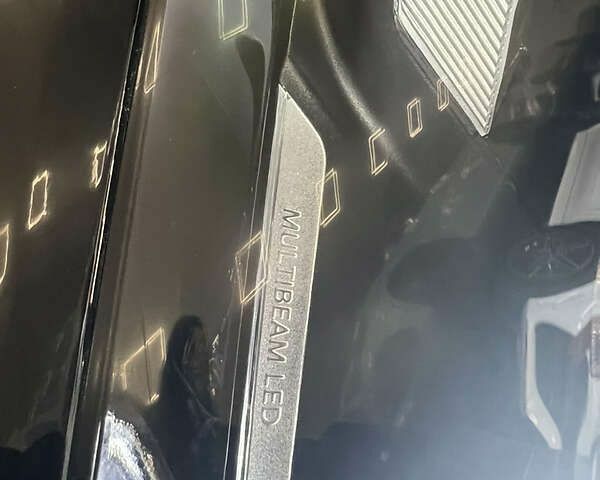 Мерседес ГЛЕ-Клас, об'ємом двигуна 2 л та пробігом 1 тис. км за 97500 $, фото 25 на Automoto.ua