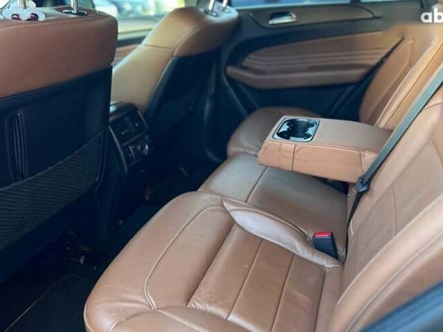 Мерседес ГЛЕ-Класс, объемом двигателя 3 л и пробегом 131 тыс. км за 48500 $, фото 24 на Automoto.ua