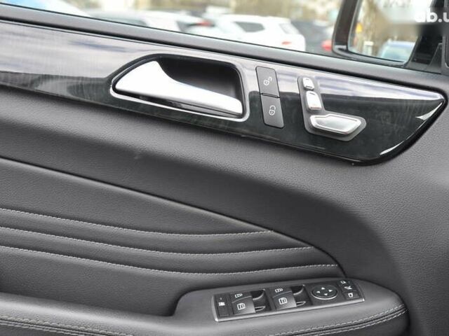 Мерседес ГЛЕ-Класс, объемом двигателя 3 л и пробегом 25 тыс. км за 51500 $, фото 16 на Automoto.ua