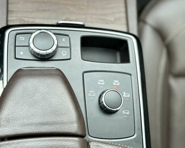 Мерседес ГЛЕ-Клас, об'ємом двигуна 2.98 л та пробігом 165 тис. км за 38500 $, фото 36 на Automoto.ua