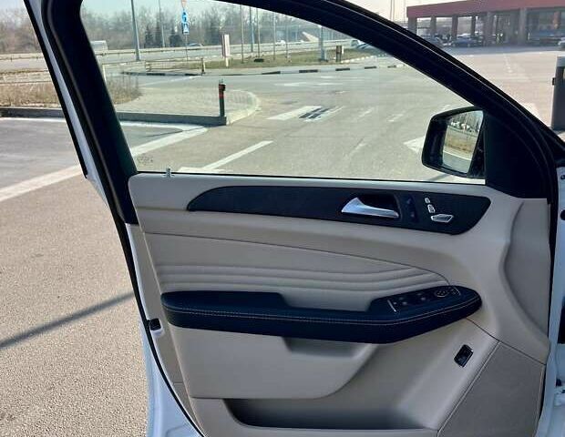 Мерседес ГЛЕ-Клас, об'ємом двигуна 3 л та пробігом 35 тис. км за 51000 $, фото 17 на Automoto.ua