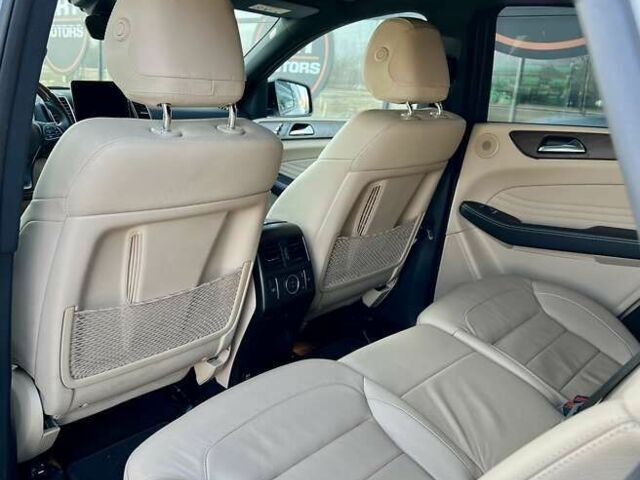 Мерседес ГЛЕ-Клас, об'ємом двигуна 3 л та пробігом 35 тис. км за 51000 $, фото 27 на Automoto.ua