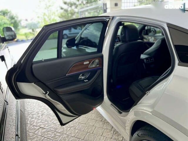 Мерседес ГЛЕ-Класс, объемом двигателя 0 л и пробегом 28 тыс. км за 85000 $, фото 29 на Automoto.ua