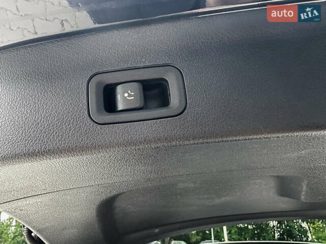 Мерседес ГЛЕ-Класс, объемом двигателя 0 л и пробегом 154 тыс. км за 68900 $, фото 24 на Automoto.ua